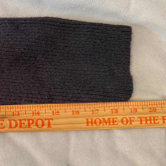 Like new Extremely soft Ann Taylor turtle neck top with belt waist - Picture 6 of 8